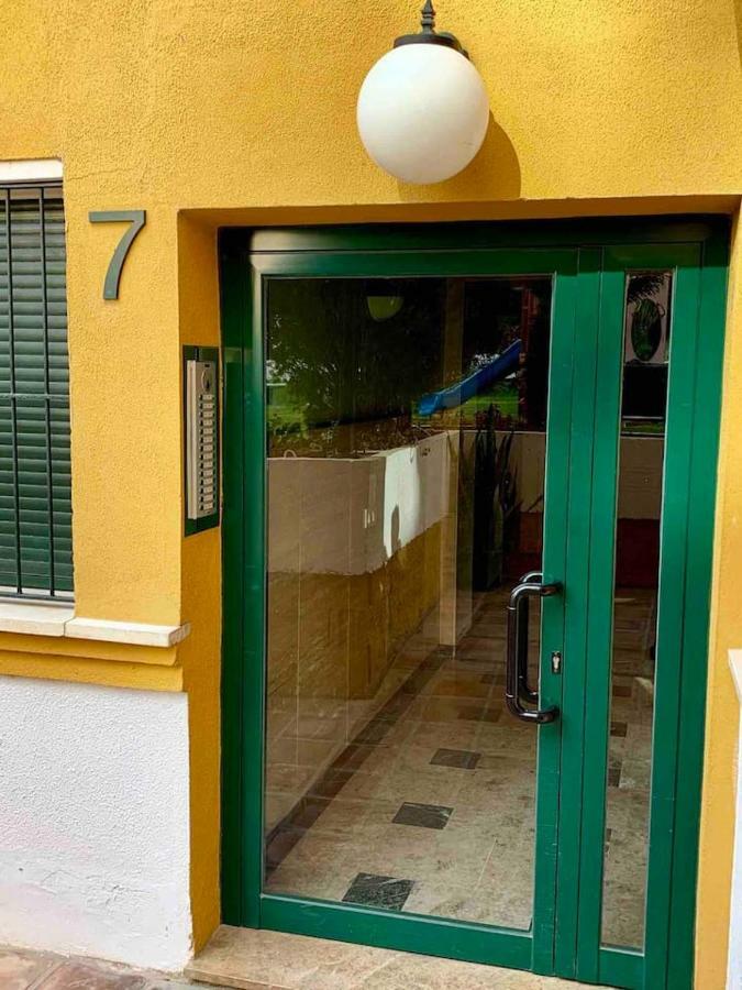 Apto. Lujo Primera Linea Playa Del Bajondillo Torremolinos Exteriér fotografie